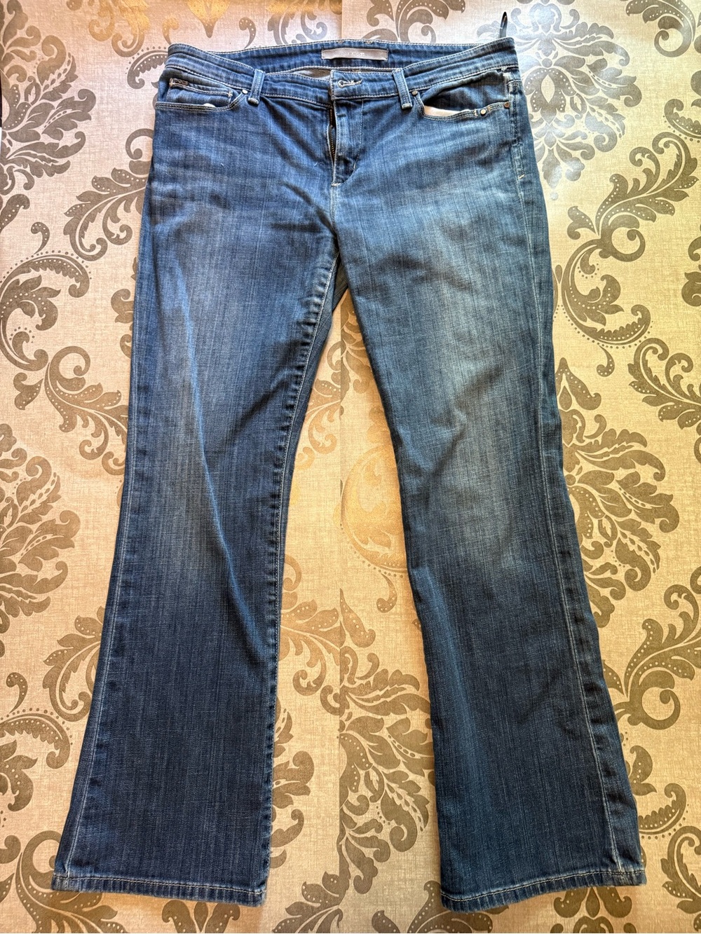 Joe’s The Provacateur Boot Cut Jeans Size 31 Petite